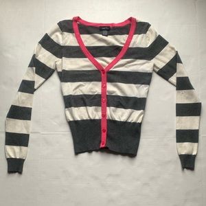 A striped rue 21 sweater